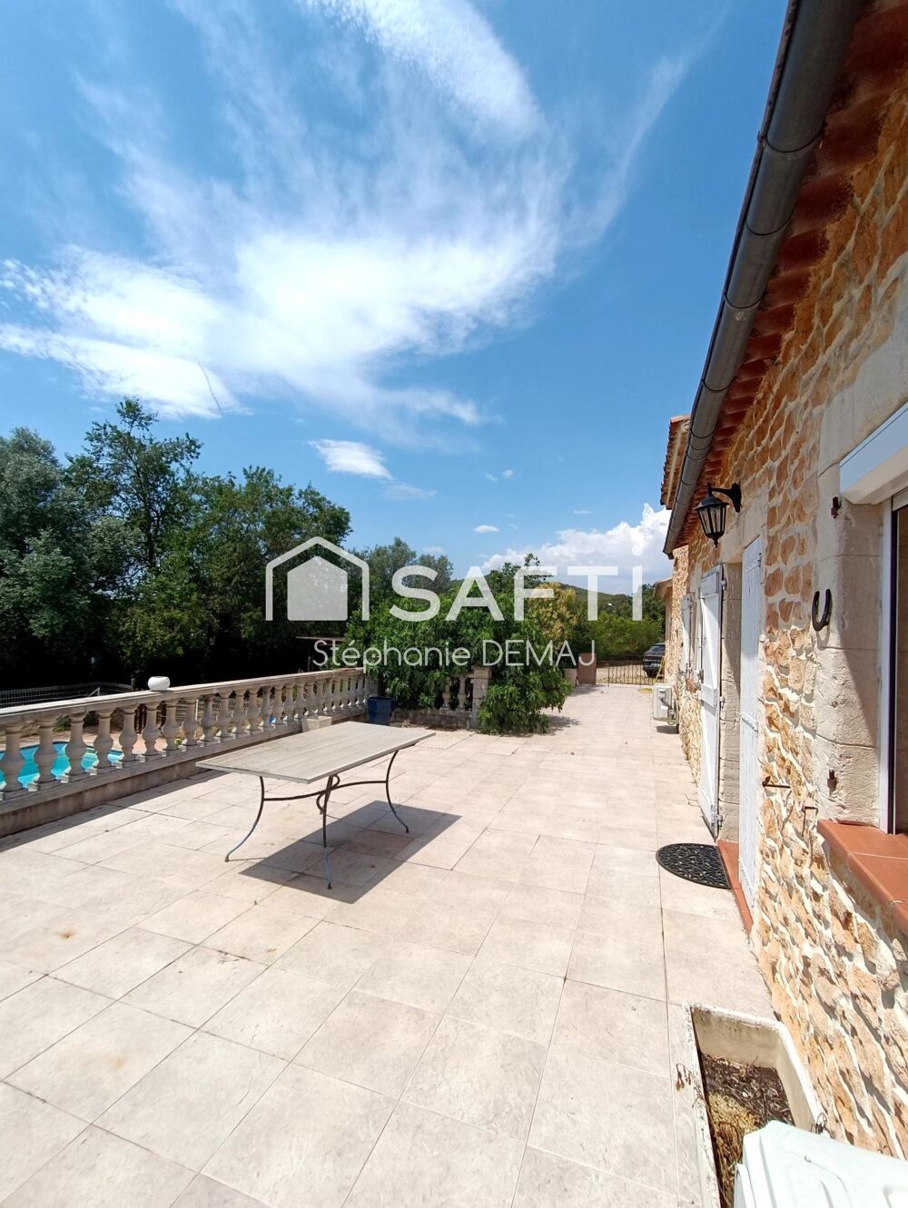 Maison T4- Jardin-Terrasse-Piscine-Véranda- Box