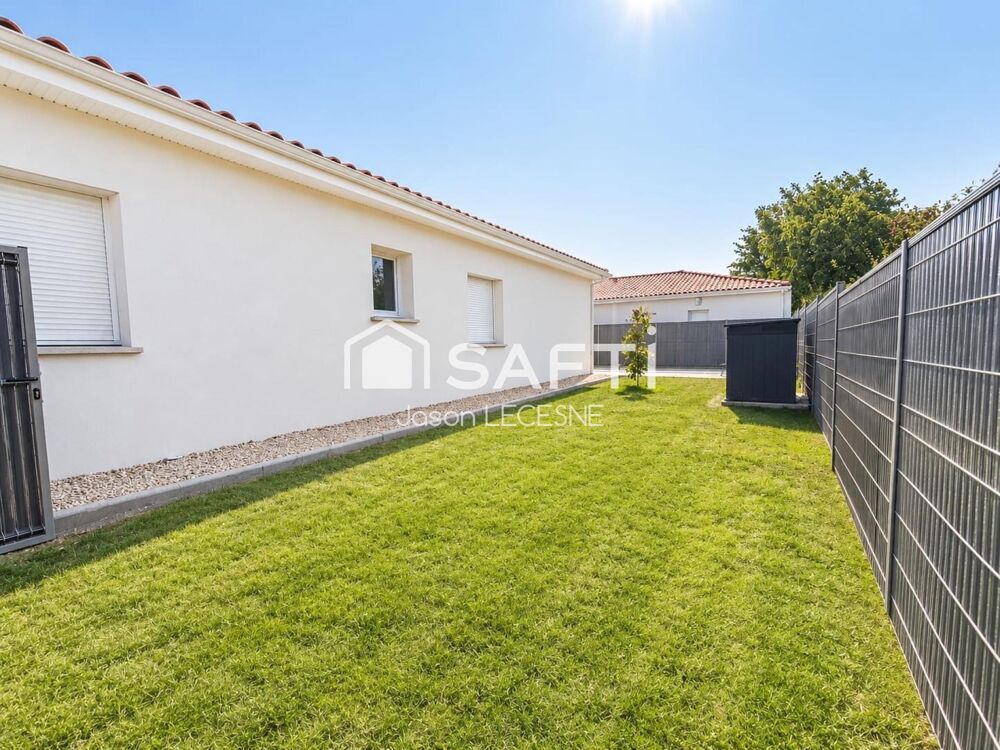 Villa T5 récente avec piscine neuve.