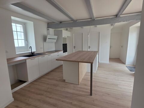   Situ�e dans le secteur tr�s pris� de Rompsay � seulement 10 min en v�lo du centre de la Rochelle, venez d�couvrir cette p�pite ! Maison - 6 pi�ce(s) - 130 m�