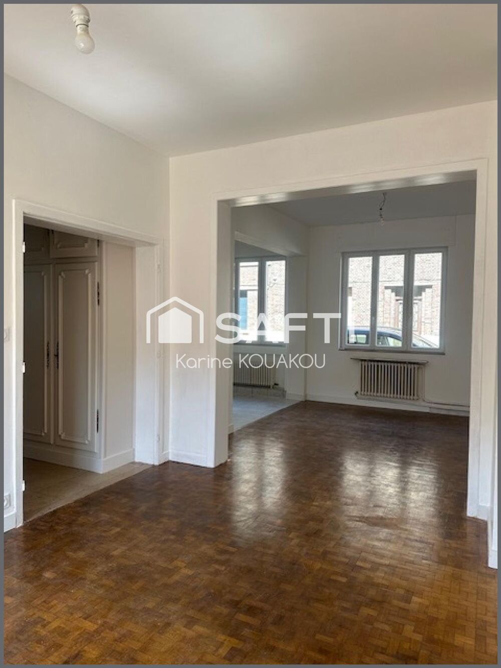 Vente Maison immeuble de 210m2 à Douai idéalement situé à proximité immédiate des écoles et des transports. Douai