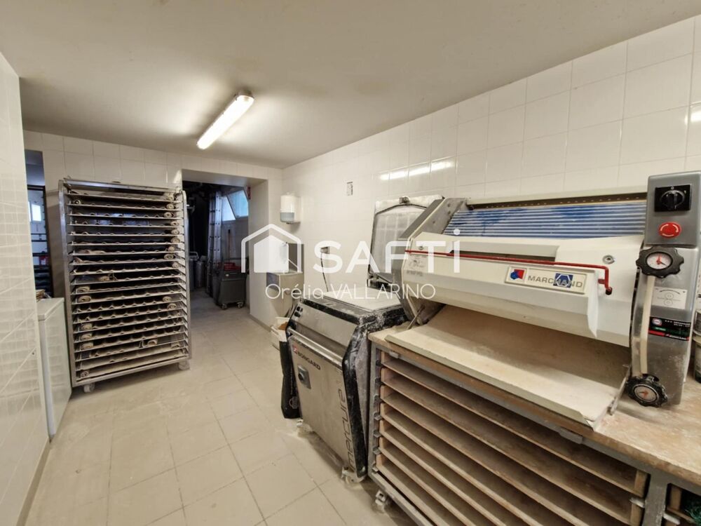   Fonds de commerce Boulangerie Pâtisserie – Rue très passante Latresne