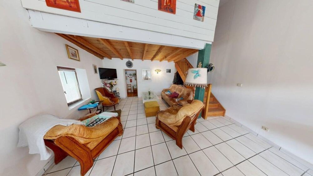 T4+T3+T2 dans maison de village avec stationnement
