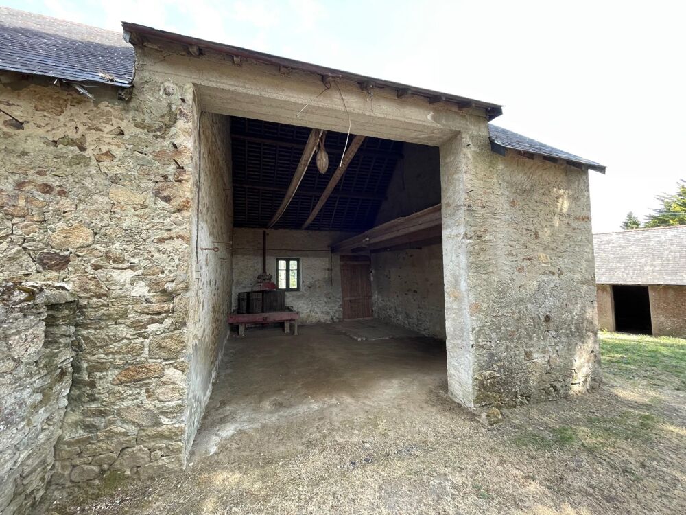 Ancien corps de ferme en pierre à rénover!