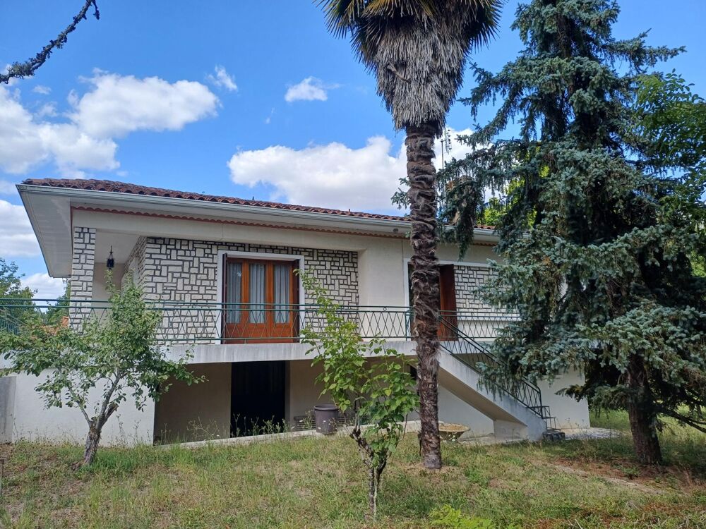 Maison familiale - Proximité commerces - écoles