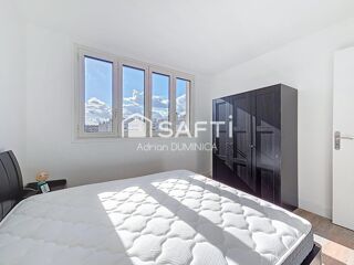  Appartement à louer 4 pièces 67 m²