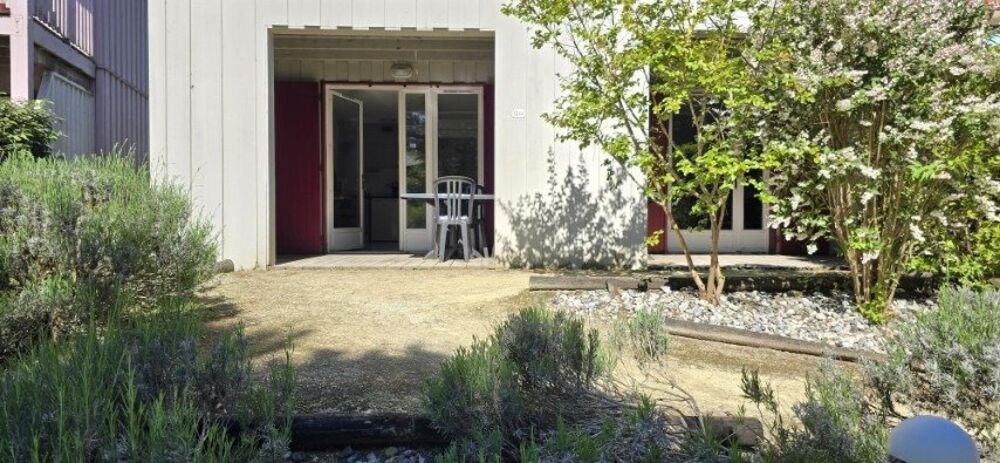 Vente Appartement Studio avec terrasse dans résidence avec piscine Le teich