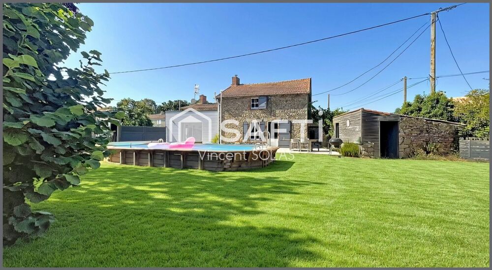 Maison en Pierre Rénovée de 210 m² sur 937 m² - 6 Chambres - 3 SDE - 3 WC - Piscine