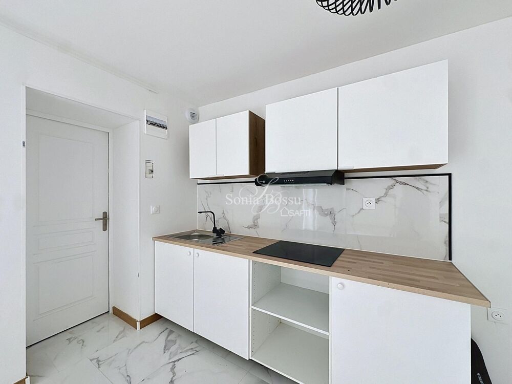 Vente Immeuble IMMEUBLE DE RAPPORT HYPER CENTRE 4 LOTS DONT UN LOCAL COMMERCIAL Avion