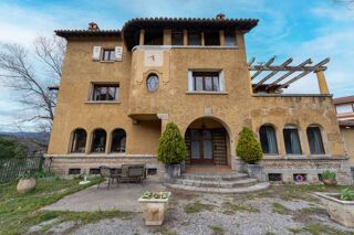  Maison � vendre 14 pi�ces 421 m�