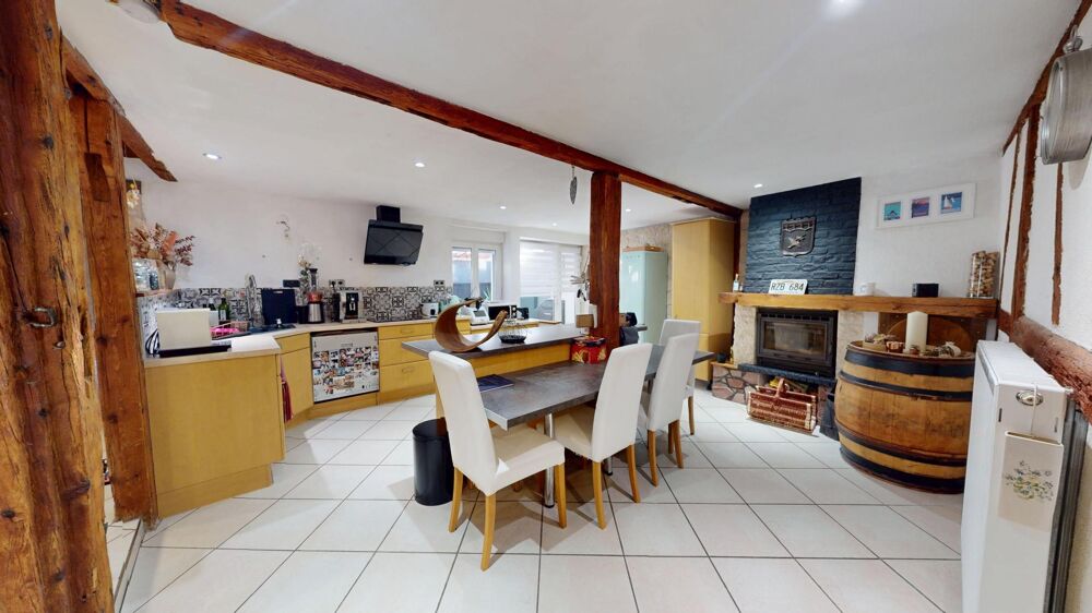 Vente Appartement Appartement 5 pièces de 120m² avec terrasse, parking et dépendances Hattstatt (68420) Hattstatt
