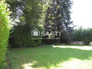  Maison  vendre 15 + pices 342 m