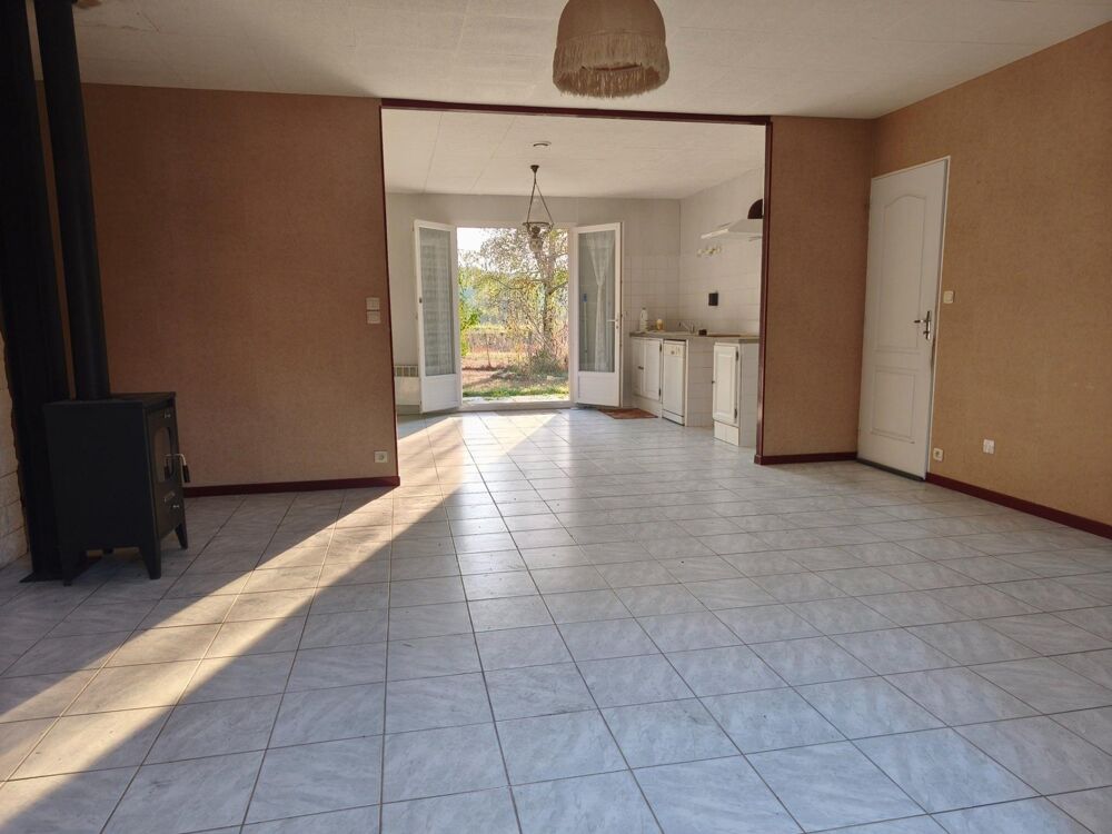 Vente Maison MAISON PLAIN-PIED - TRES BON ETAT - JARDIN - CLOS Ruffec
