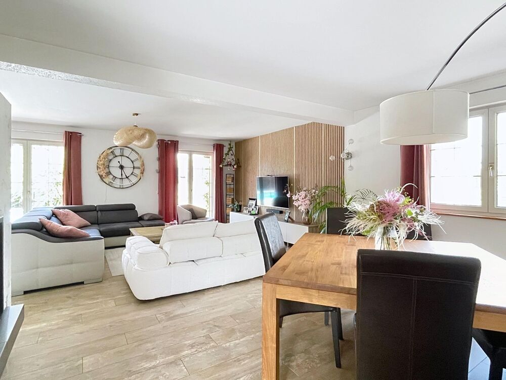Vente Maison Au calme, belle maison 4 chambres, piscine, garage Ungersheim