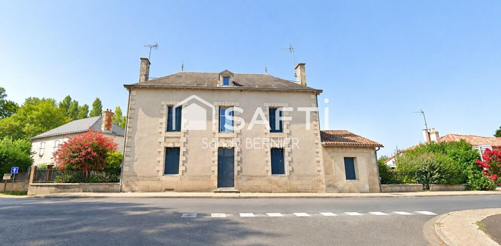 Vente Maison « Elle ne paie pas de mine depuis la route… et c'est tant mieux pour vous. » Sommieres-du-clain