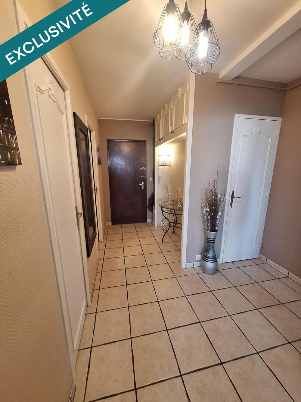 Vente Appartement Saint Priest, T5, 94m², 3 chambres dont une suite parentale avec salle d'eau, une salle de bain, une buanderie, une dressing, 3 Saint-priest
