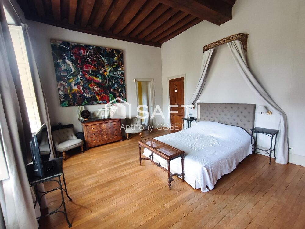 à vendre  Propriété/château Us (95450)