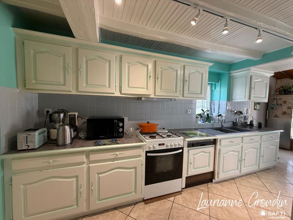 Charmante maison à étage 89M2- Mazeray 17400
