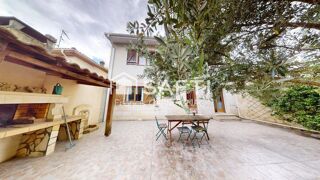  Immeuble  vendre 210 m