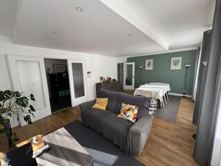  Appartement  vendre 8 pices 146 m