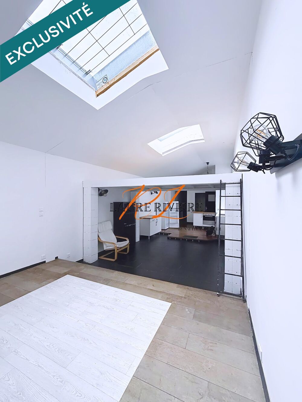 Grand 2 pièces atypique  Esprit loft  Garage attenant  Lille