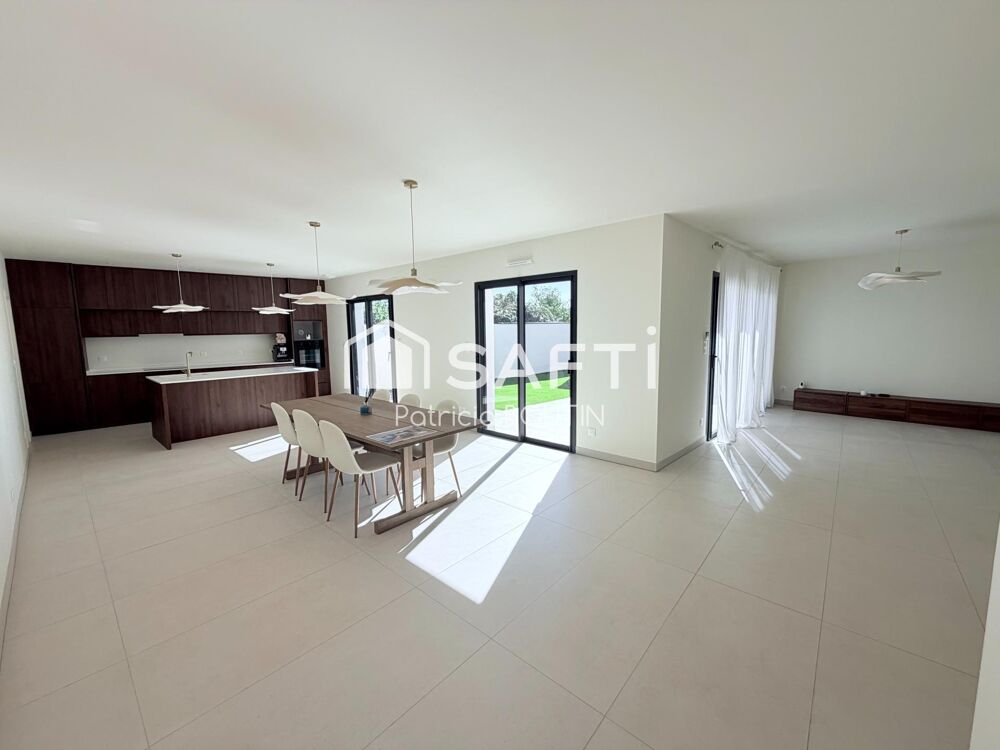 PAVILLON PLAIN PIED 3 CHAMBRES DONT UNE SUITE PARENTALE ET GARAGE A NIORT !
