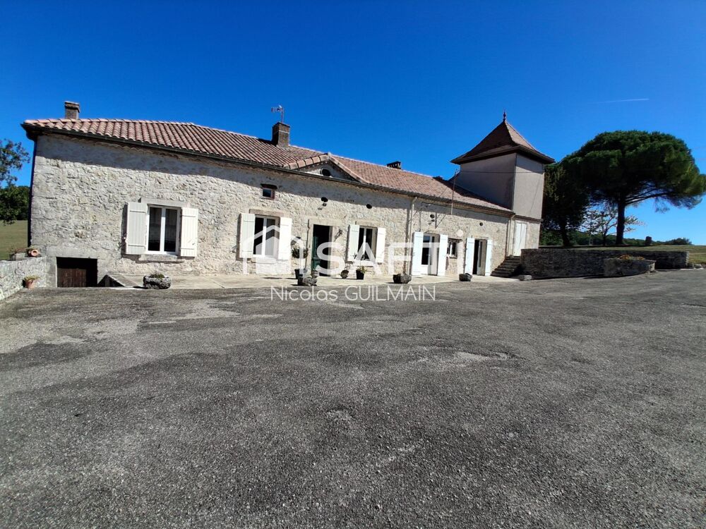 Vente Maison Domaine de caractère de 200m² avec pigeonnier Sainte-colombe-de-villeneuve