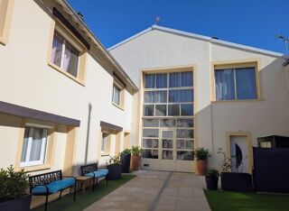  Maison à vendre 15 + pièces 486 m²