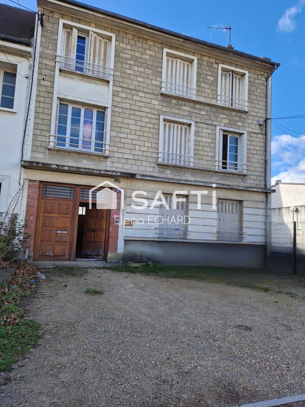 Fort potentiel ! Appartement 63 m² à Rénover  2 chambres  Mantes-la-Jolie