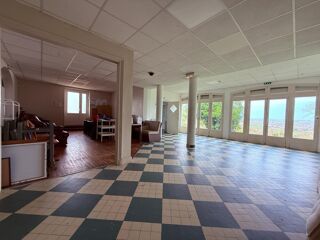  Maison � vendre 15 + pi�ces 550 m�