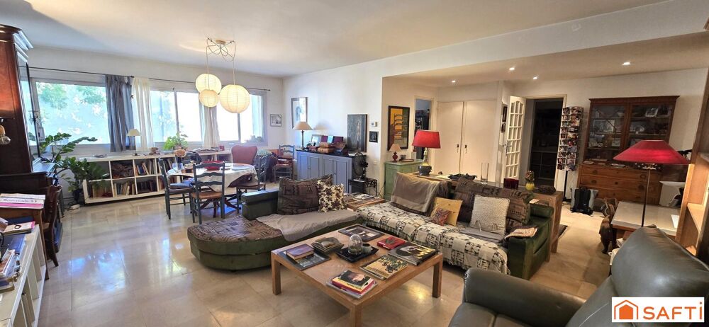 T4 de 115 m² avec loggia, au calme en intra-muros