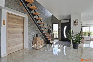  Maison à vendre 8 pièces 210 m²