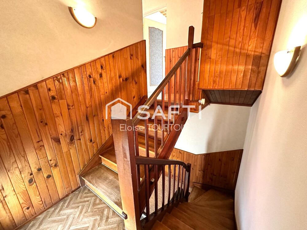 Vente Maison Découvrez cette charmante maison individuelle située à Creutzwald ! Creutzwald