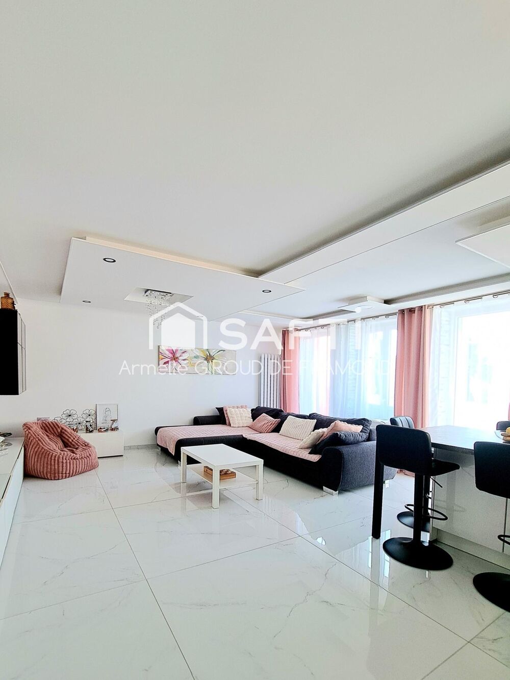 Vente Maison Coup de cœur , à Mulhouse dans le quartier prisé du Bas-Rebberg limite Brunstatt, belle et vaste maison mitoyenne de 194 m2, 8 p Mulhouse