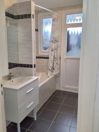  Appartement � vendre 4 pi�ces 65 m�