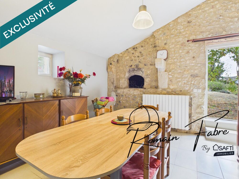 Vente Maison Maison en pierre de 230 m2 avec 4 chambres, garage attenant et arrières chais Chepniers