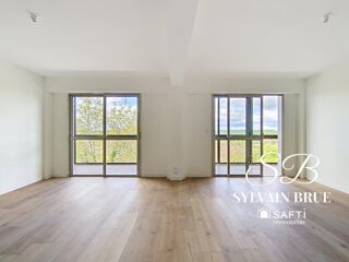  Appartement à louer 3 pièces 111 m²