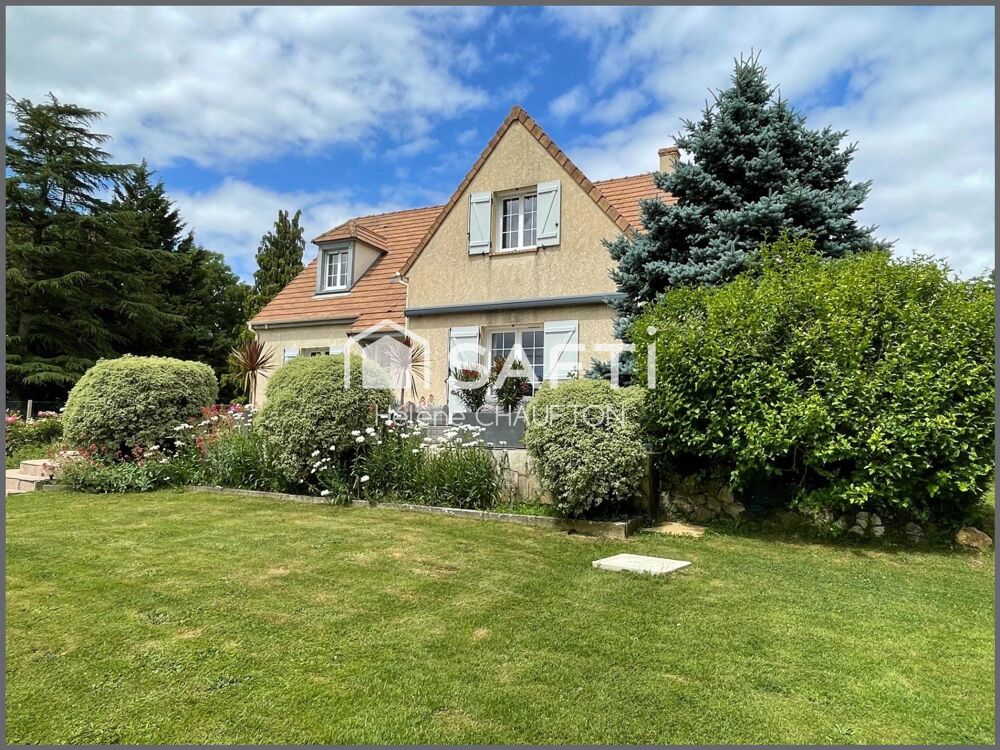 Maison 4 chambres, 128m² sur terrain clos de 1263m² et sous-sol total.