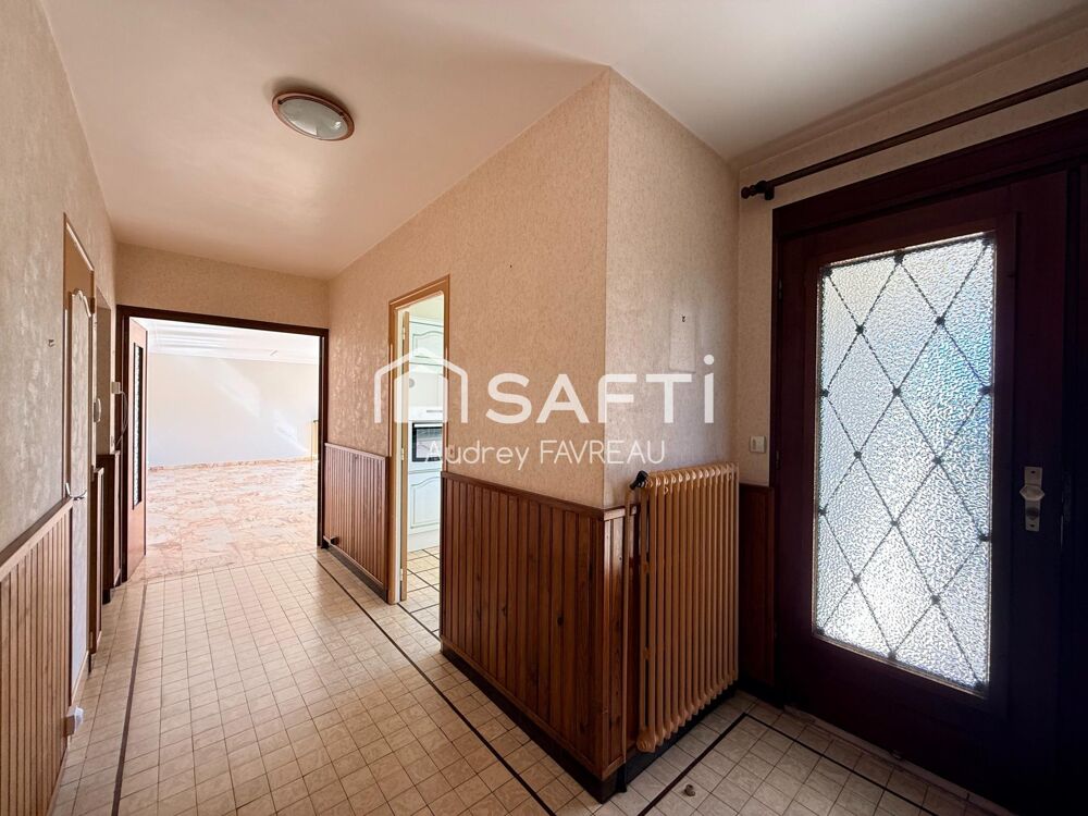 Maison familiale avec sous-sol, terrain de 2186m2