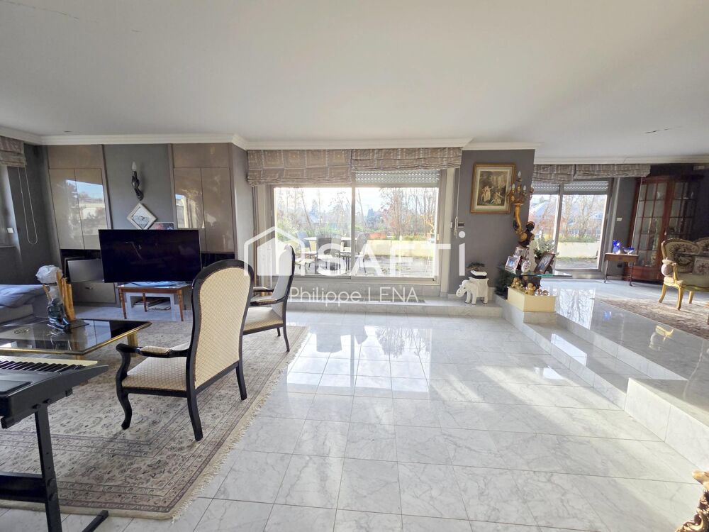 ATTIQUE à rénover 181m² + terrasse 80m², Rebberg