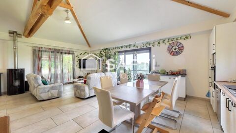   . Maison - 5 pièce(s) - 132 m²