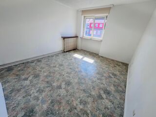  Immeuble � vendre 381 m�