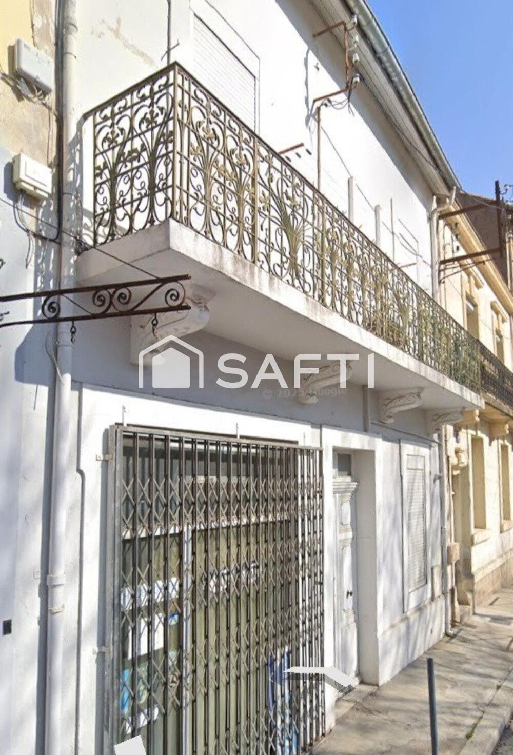 Vente Maison Maison de ville quartier Émile Zola Béziers avec appartement et local commercial en rez-de-chaussée Beziers