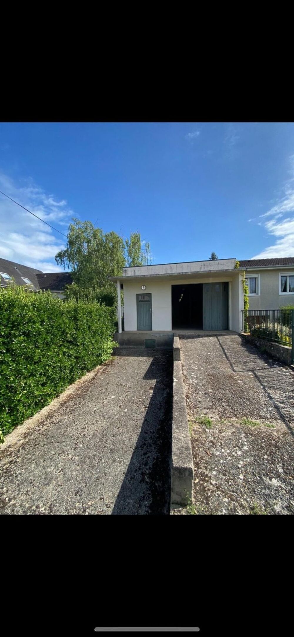 Vente Immeuble Terrain de 493M2 constructible avec hangar de 200M2 Limay