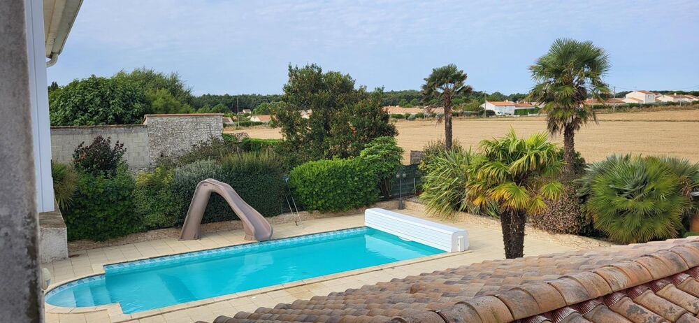 Maison 10 pièces 230 m² · à Longeville-sur-Mer · 230 m² · 470 000 €