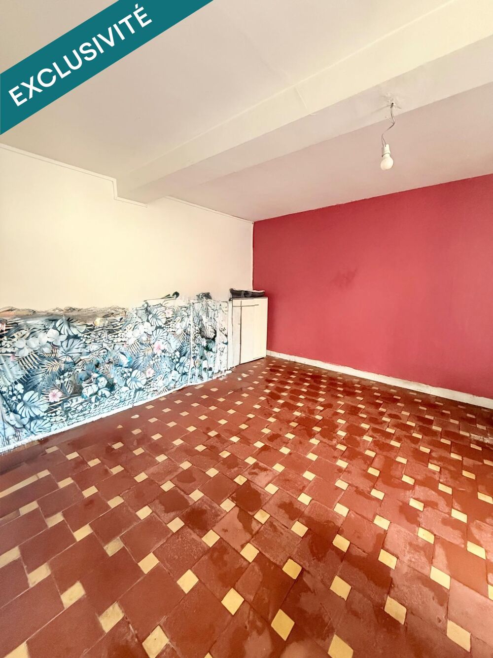 Maison à fort potentiel avec des dépendances