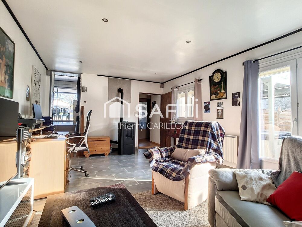 MAISON A LA CAMPAGNE AVEC GRAND STUDIO
