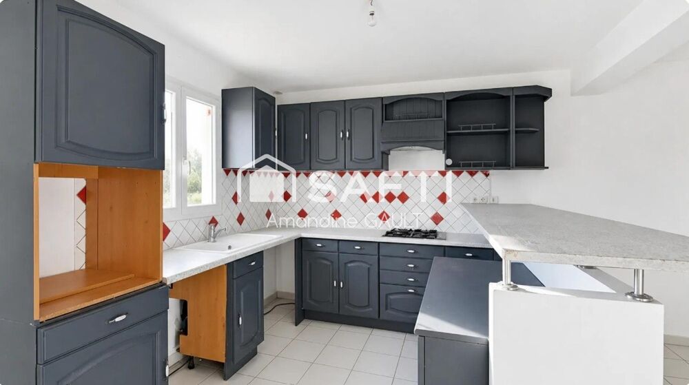 Vente Maison Maison lumineuse avec jardin à Saint-Julien-les-Rosiers Saint-julien-les-rosiers