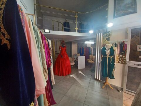   Un local commerial 