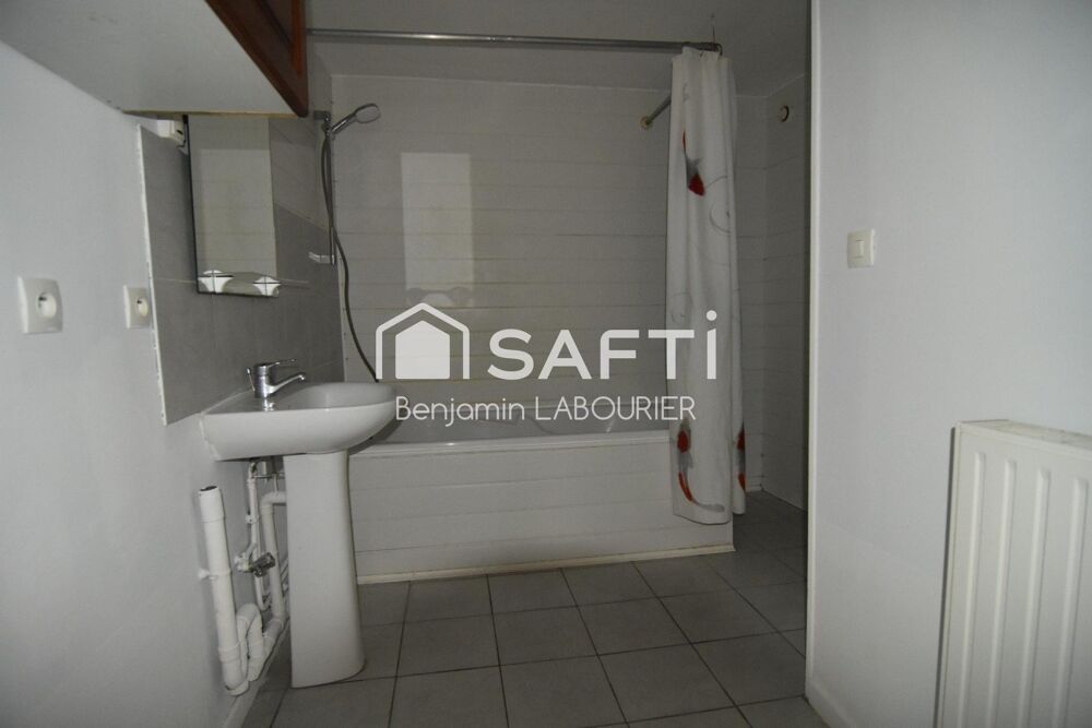 Location Appartement T2 de 55 m² avec grand séjour lumineux Saint-florentin