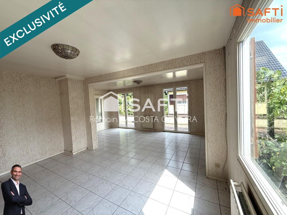 Superbe maison de 124m² habitables disposant de 5 chambres, un sous-sol, le tout est implanté sur 4,33 ares !